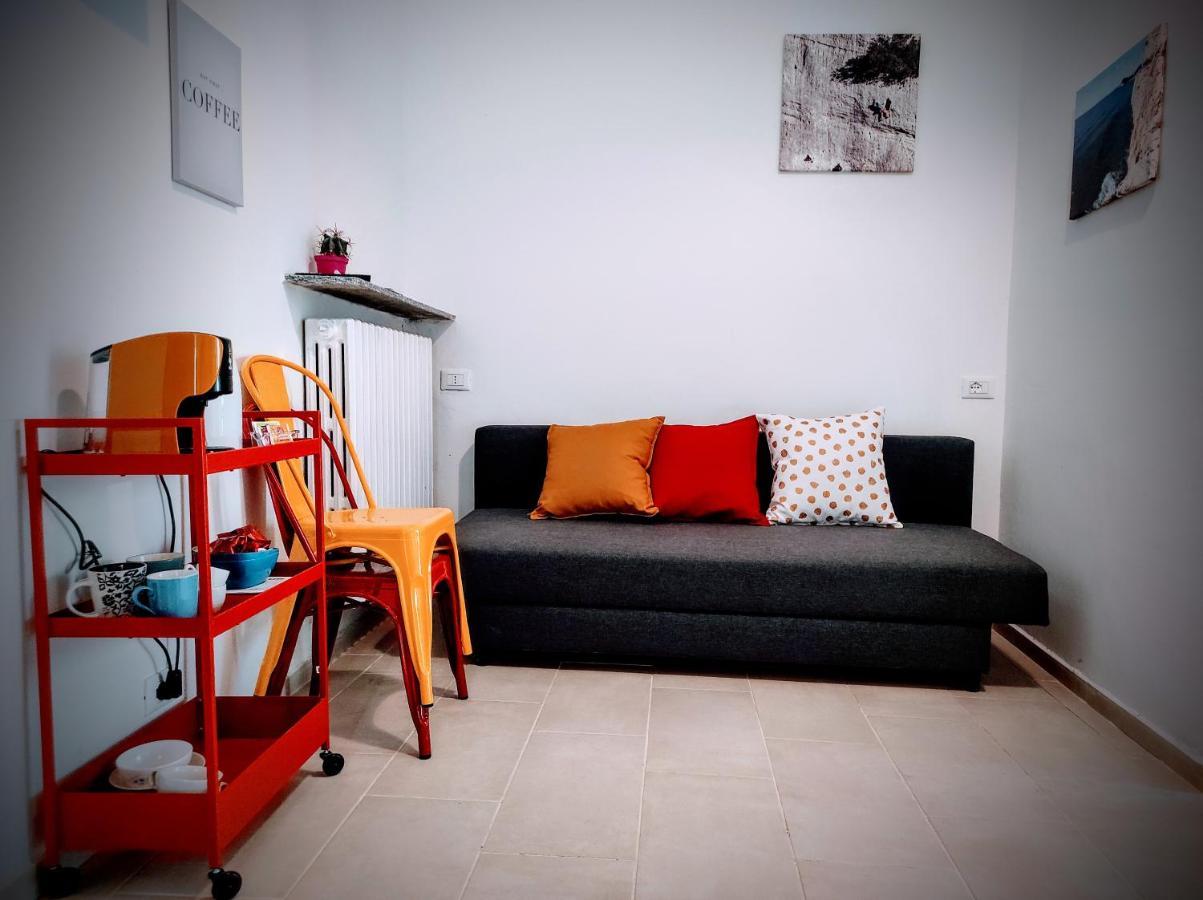 Bed On The Rocks Apartment Finale Ligure Exterior foto