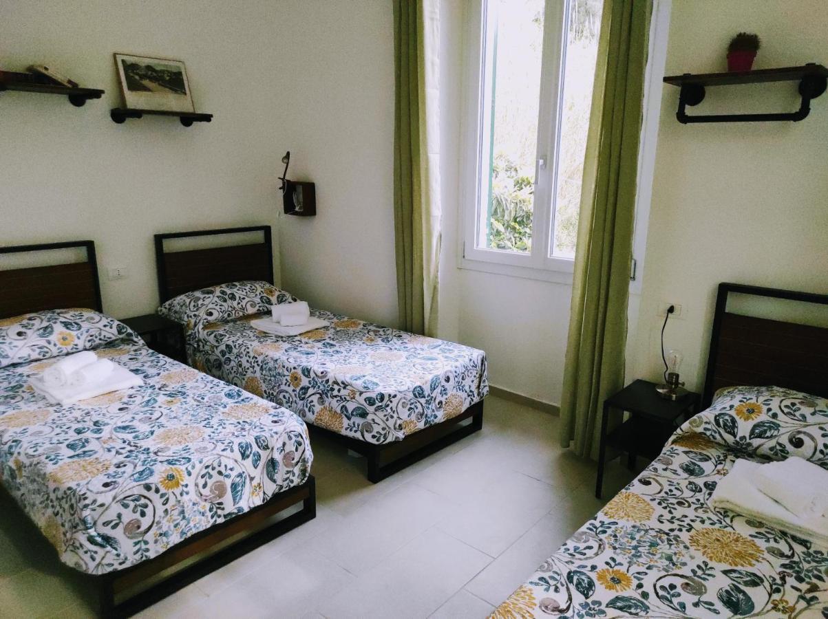 Bed On The Rocks Apartment Finale Ligure Exterior foto