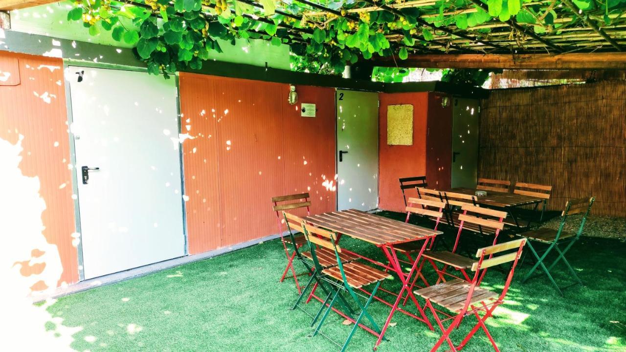 Bed On The Rocks Apartment Finale Ligure Exterior foto